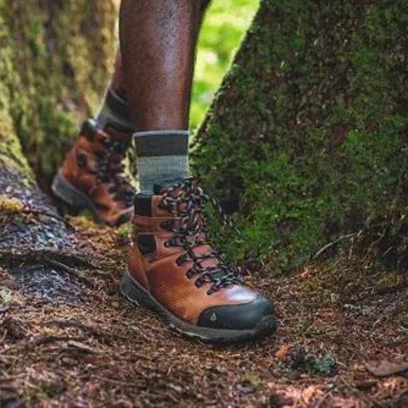 NWT Vasque Men's St. Elias FG GTX Hiking Boots - Picture 2 of 12